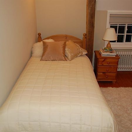 Bed and Breakfast Pickwick House Stoke by Clare Номер фото